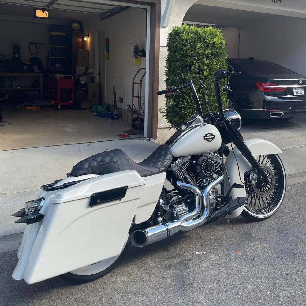 Black tank emblems for Harley - Image 27