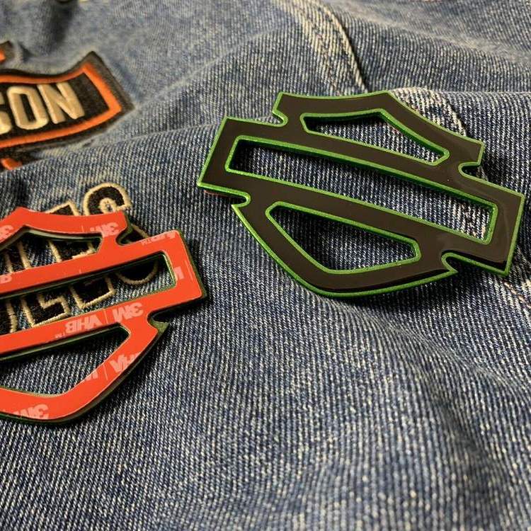 Black with green front outline tank emblems for Harley - Image 7